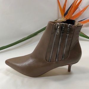 NWOB Dodger Faux Leather Kitten Heel Bootie